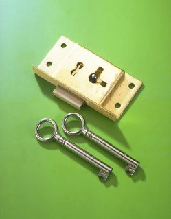 1 1/2'' Cut Cupboard 2 Lever 22C