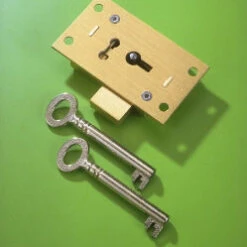 2 1/2'' Straight Cupboard 2 Lever 51